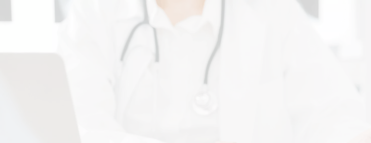 врач со стетоскопом